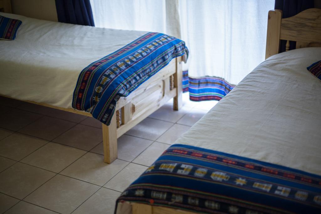 Jaguar House Hostel โกชาบัมบา ภายนอก รูปภาพ